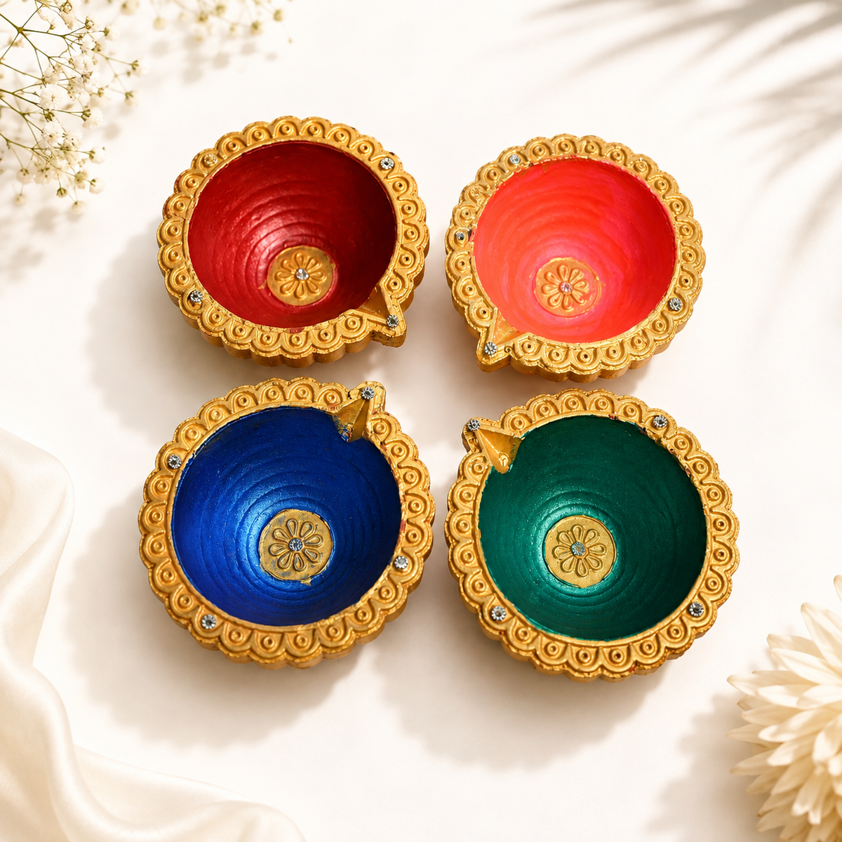 Handpainted Border Carved Terracotta Diya – Royal