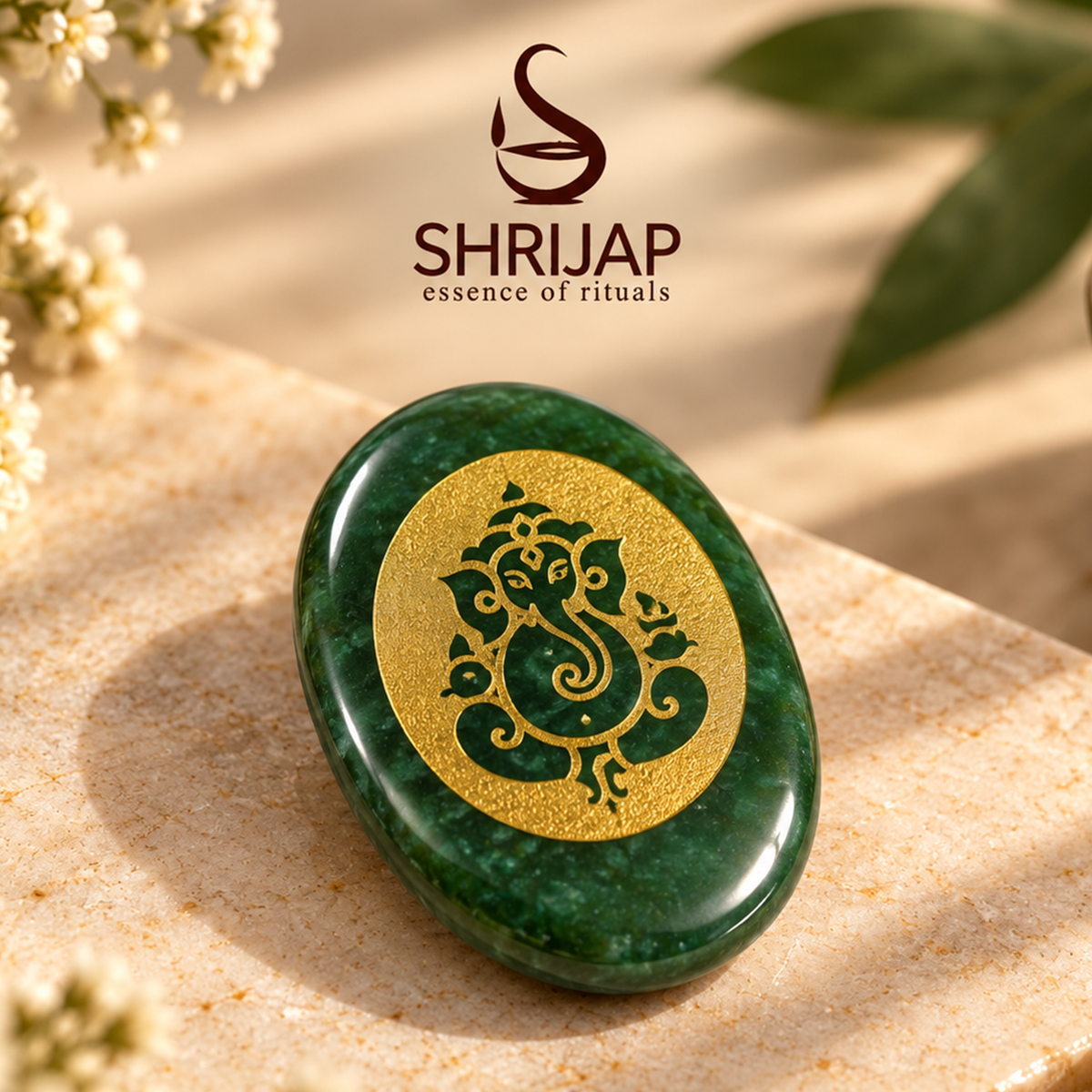 Green Aventurine Oval Pocket Stone – Lord Ganesha Engraving (Mix Coins)