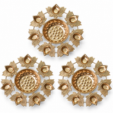 Lotus 7 Diya Urli With Center Bowl
