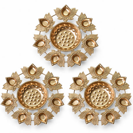 Lotus 7 Diya Urli With Center Bowl